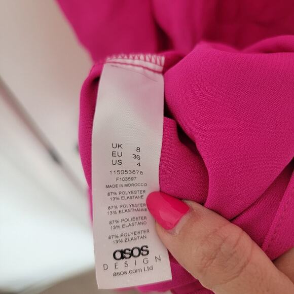 ASOS DESIGN mini blazer dress with buckle drape belt pink

Size 4 - Picture 4 of 7